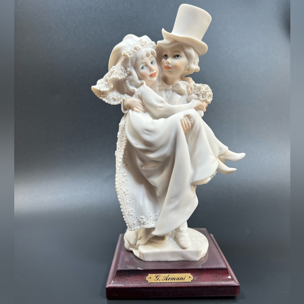 VTG 1986 Giuseppe Armani Figurine Wedding Bridal Couple Just Married Figurine